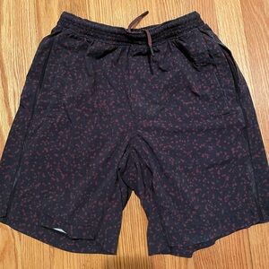 Lululemon Pacebreaker 7 inch lined